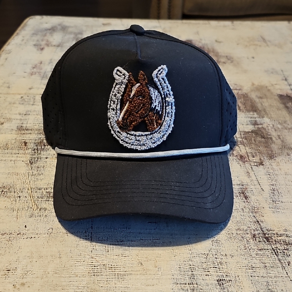 🐴 FlyCo High Ponytail Perforated Running Hat - Horseshoe Horse Patch